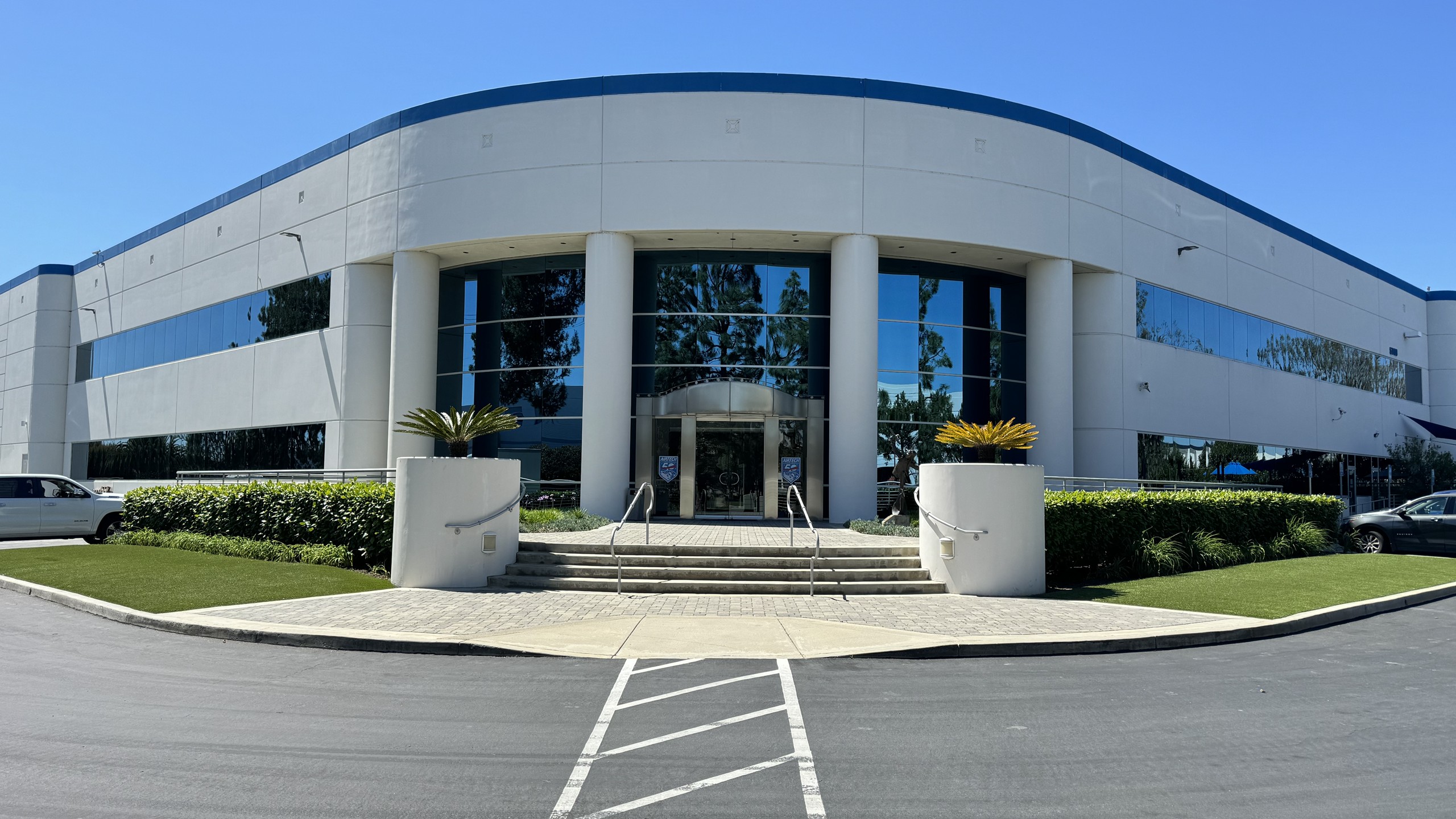 About Us - Commercial Office